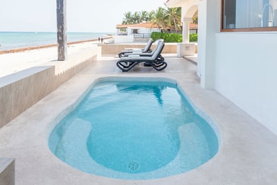 Luxury Villa Photo #6