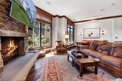 Luxury Villa Photo #4