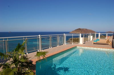 Luxury Villa Photo #6