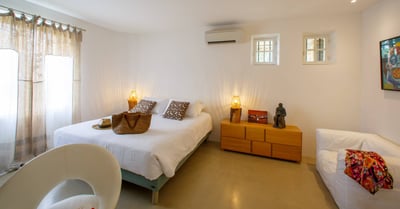 Luxury Villa Photo #18