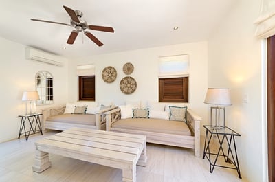 Luxury Villa Photo #14