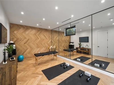Luxury Villa Photo #38