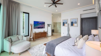 Luxury Villa Photo #46