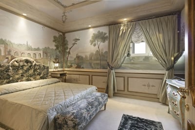 Luxury Villa Photo #16