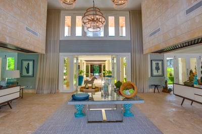 Luxury Villa Photo #15