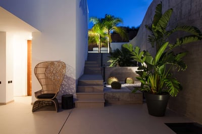 Luxury Villa Photo #12