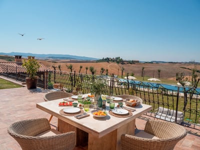Luxury Villa Photo #3