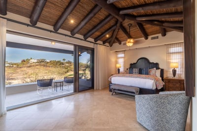 Luxury Villa Photo #55