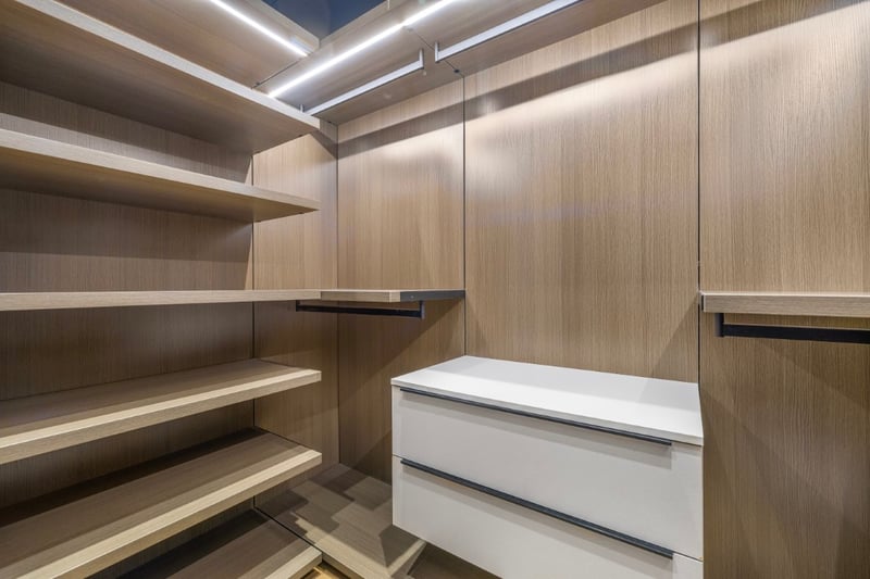 Linda Flora Modern Estate