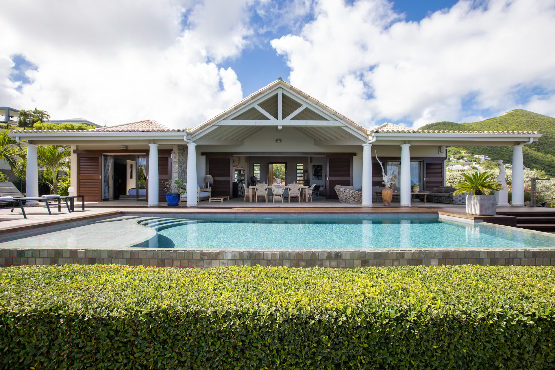 Orient Bay,Indigo Pearl