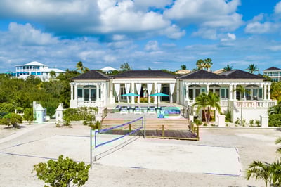 Luxury Villa Photo #3