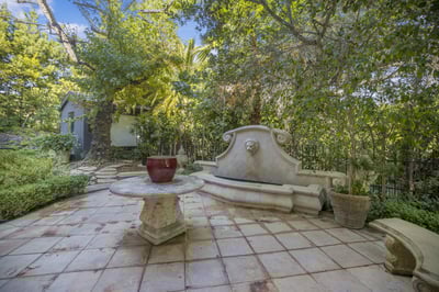 Luxury Villa Photo #13