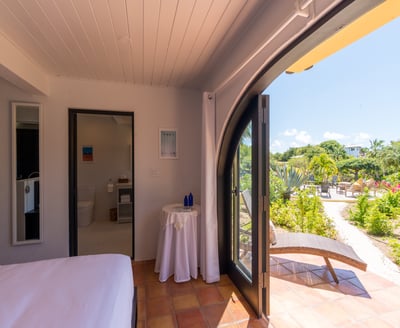 Luxury Villa Photo #25