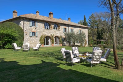 Luxury Villa Photo #3