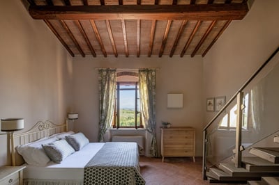 Luxury Villa Photo #26