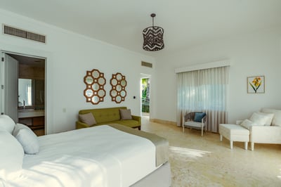 Luxury Villa Photo #41