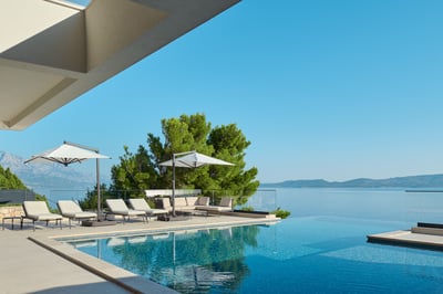 Luxury Villa Photo #17