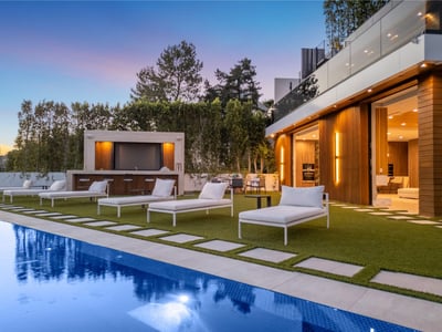 Luxury Villa Photo #6