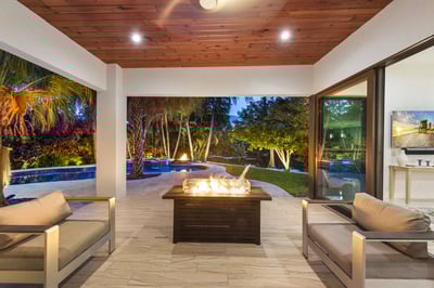 Luxury Villa Photo #16