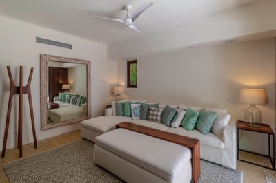 Luxury Villa Photo #46