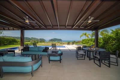 Luxury Villa Photo #5