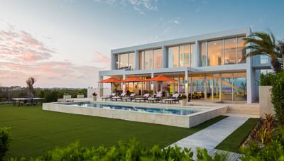 Luxury Villa Photo #3