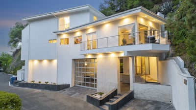 Luxury Villa Photo #2