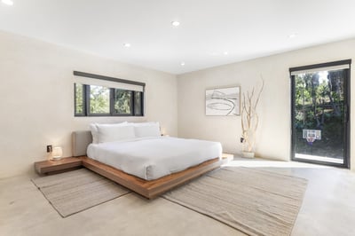 Luxury Villa Photo #29