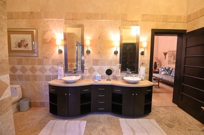 Luxury Villa Photo #55