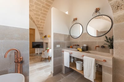 Luxury Villa Photo #25