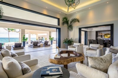 Luxury Villa Photo #11