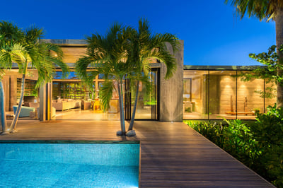 Luxury Villa Photo #3