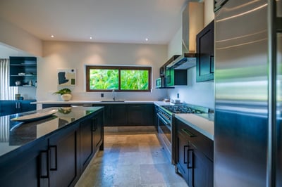Luxury Villa Photo #30