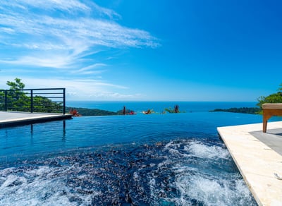 Luxury Villa Photo #18