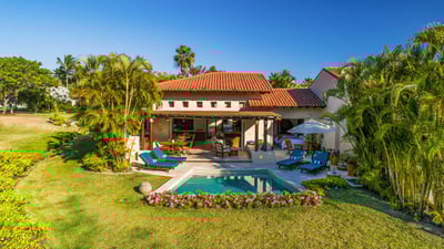 Luxury Villa Photo #2