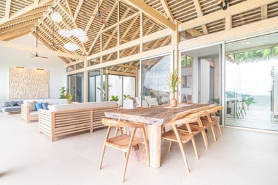 Luxury Villa Photo #12