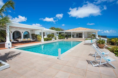 Luxury Villa Photo #9