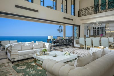 Luxury Villa Photo #26