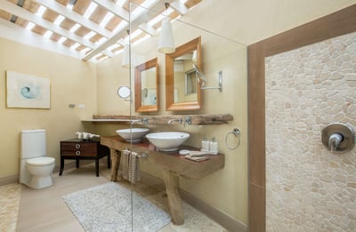 Luxury Villa Photo #18