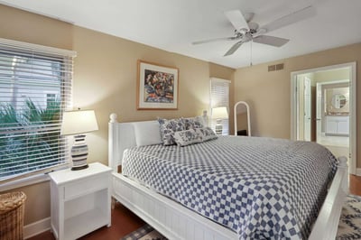 Luxury Villa Photo #19