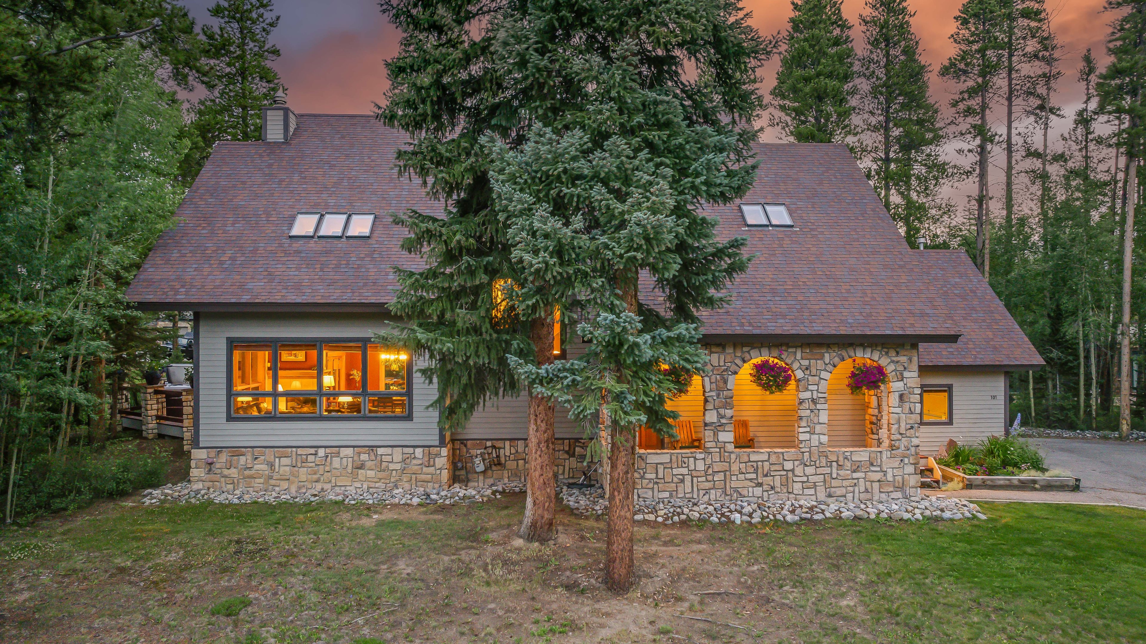 Bystone Villa Retreat - 3