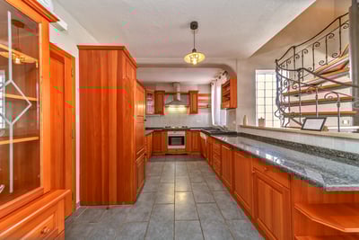 Luxury Villa Photo #10