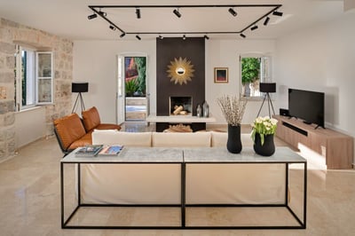 Luxury Villa Photo #19