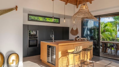 Luxury Villa Photo #37