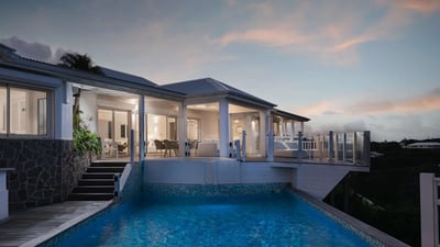 Luxury Villa Photo #2