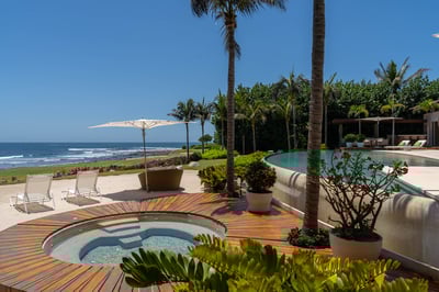 Luxury Villa Photo #16