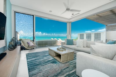 Luxury Villa Photo #16