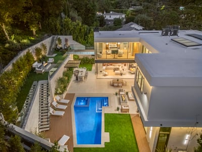 Luxury Villa Photo #11