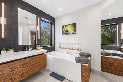 Luxury Villa Photo #38
