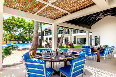 Luxury Villa Photo #12